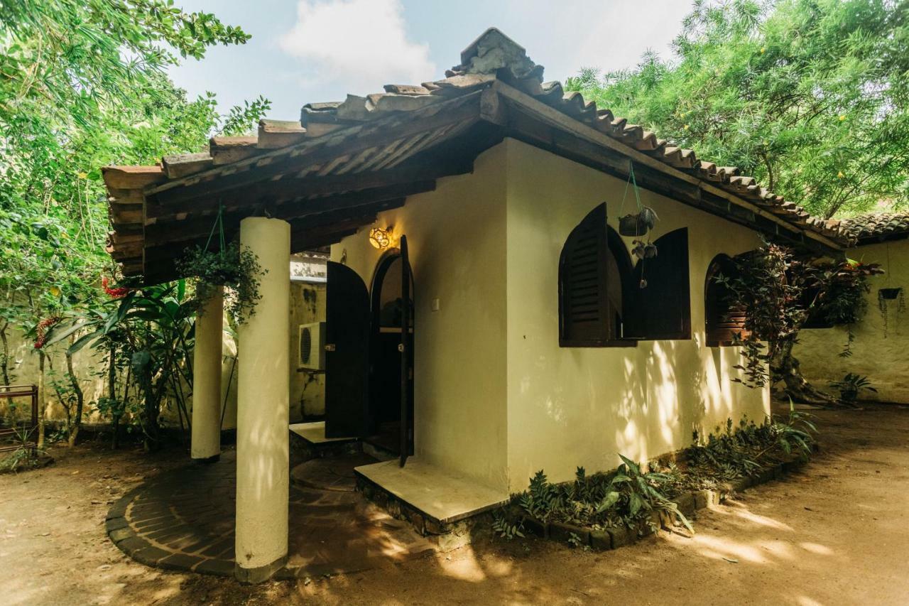 Secret Garden Villa - Unawatuna Eksteriør billede