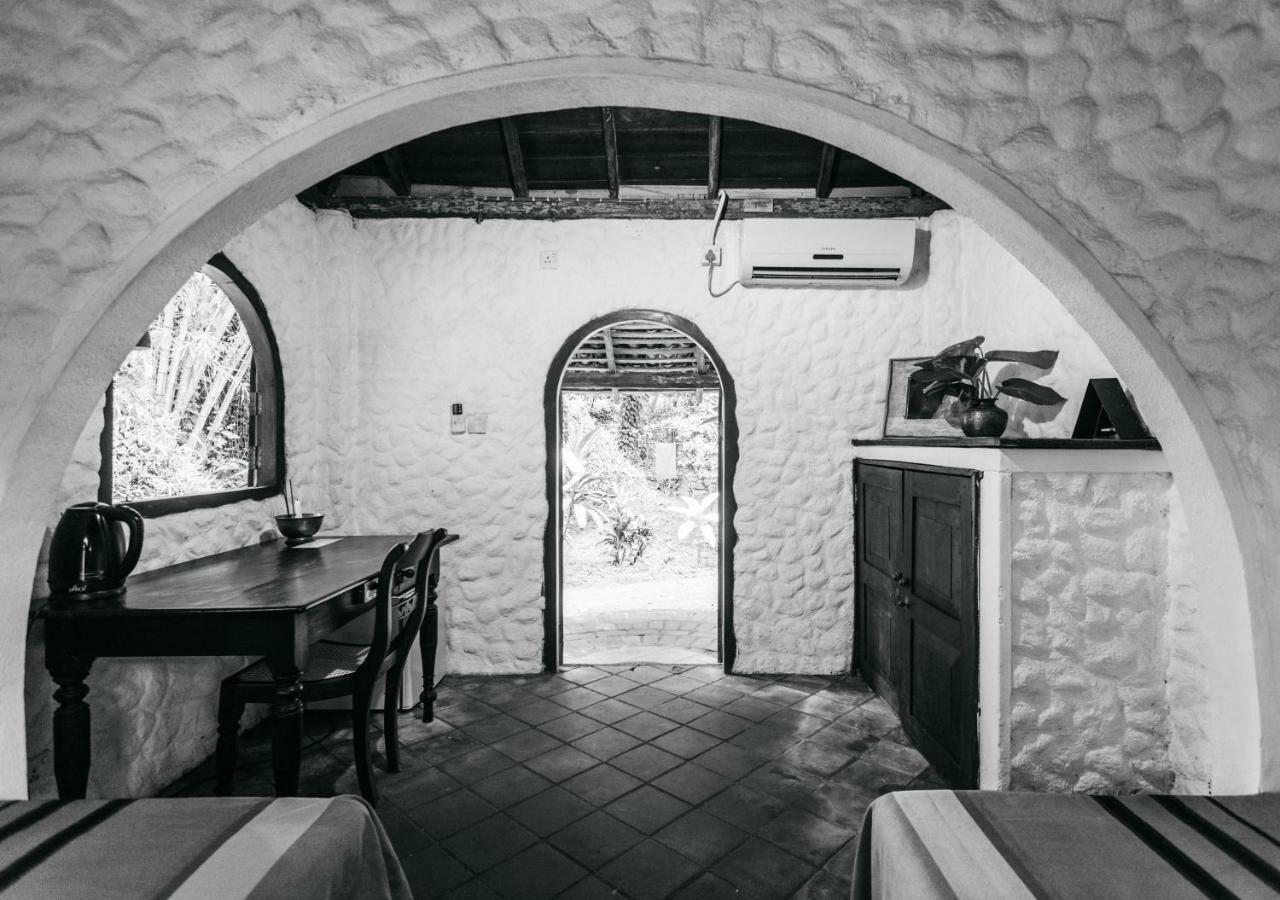 Secret Garden Villa - Unawatuna Eksteriør billede